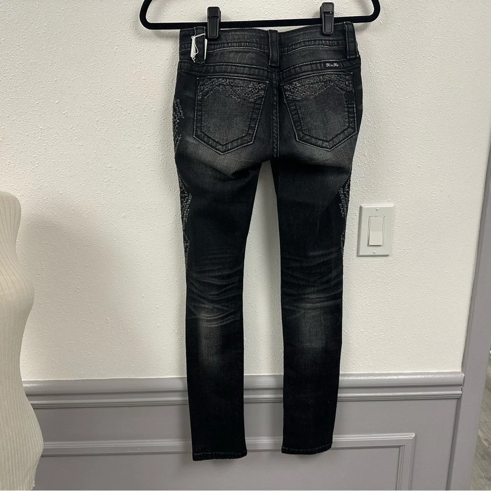 Miss Me Women's Whiskered Black Skinny Jeans Embroidered Side Detail - Picture 10 of 16